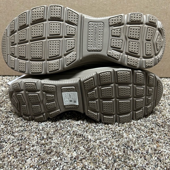 Skechers Relaxed Fit Booties - Picture 10 of 15